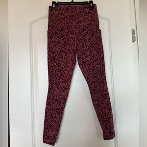 Athleta Pink and Maroon Cheetah Salutation Stash Pocket II 7/8 Leggings